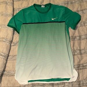 Men’s green Nike athletic shirt